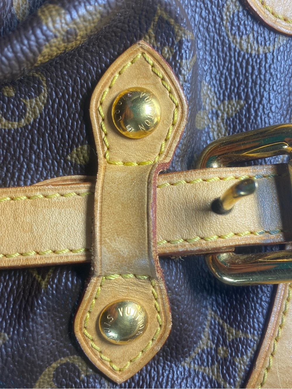 Louis Vuitton Tivoli GM Monogram Shoulder Bag with Tan Trim - Picture 14 of 16